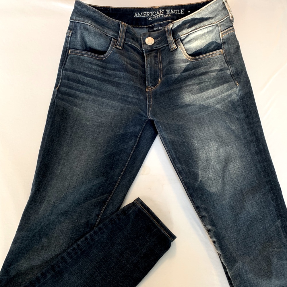 Size 2 super super stretch American Eagle jeans!